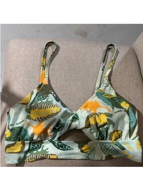 Bikini top size L